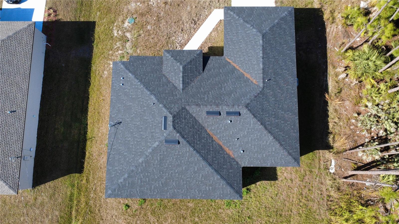 Image 3 of 14 For 3159 Lowry Boulevard Se