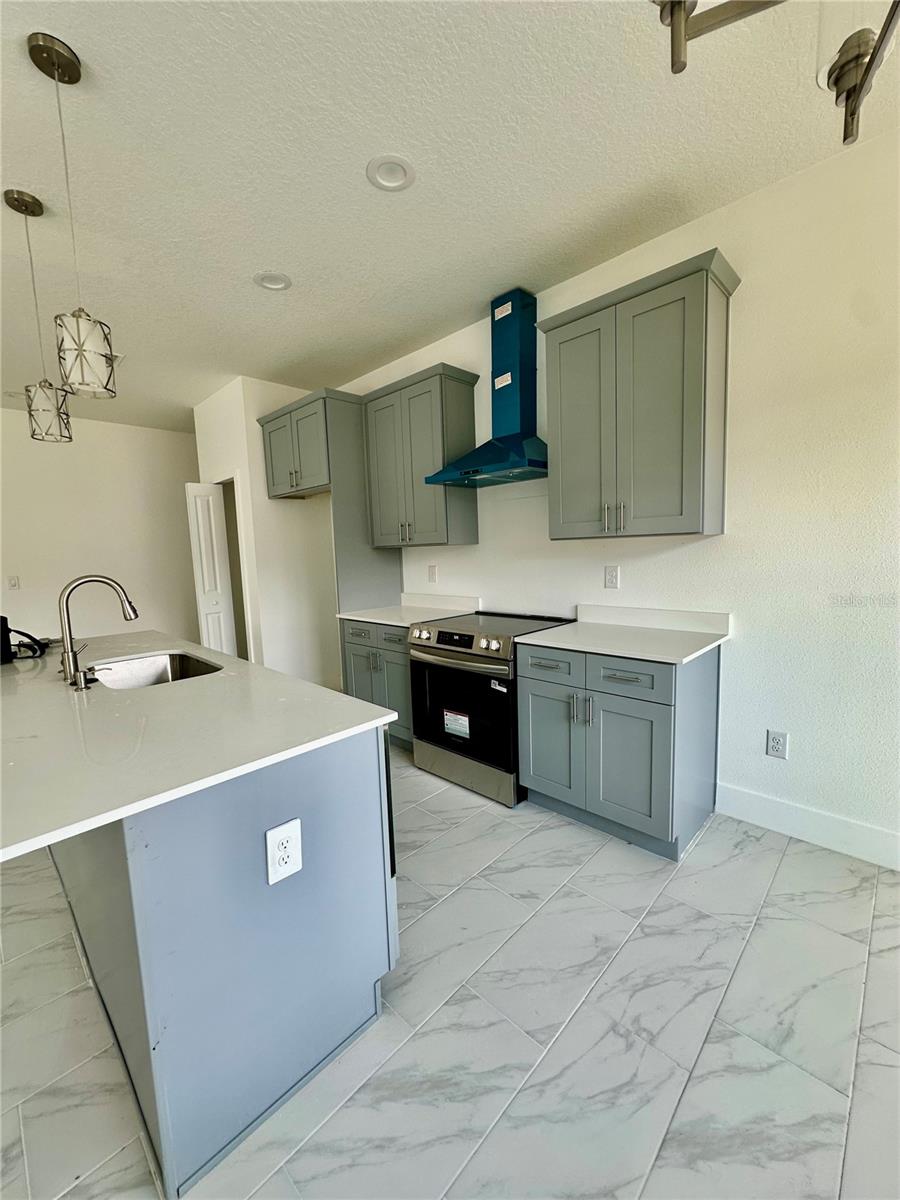 Image 7 of 14 For 3159 Lowry Boulevard Se