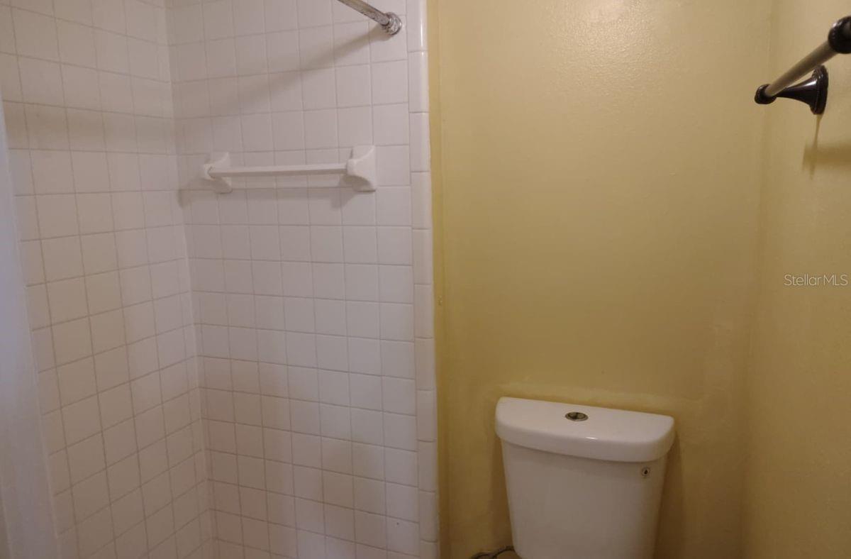 Image 10 of 13 For 326 Hanging Moss Road