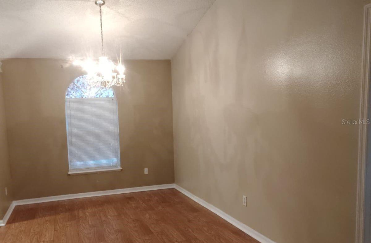 Image 3 of 13 For 326 Hanging Moss Road