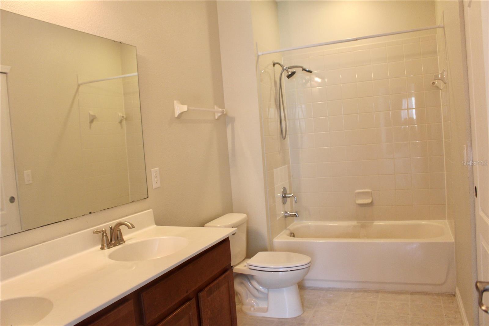 Image 20 of 27 For 1352 Coriander Drive