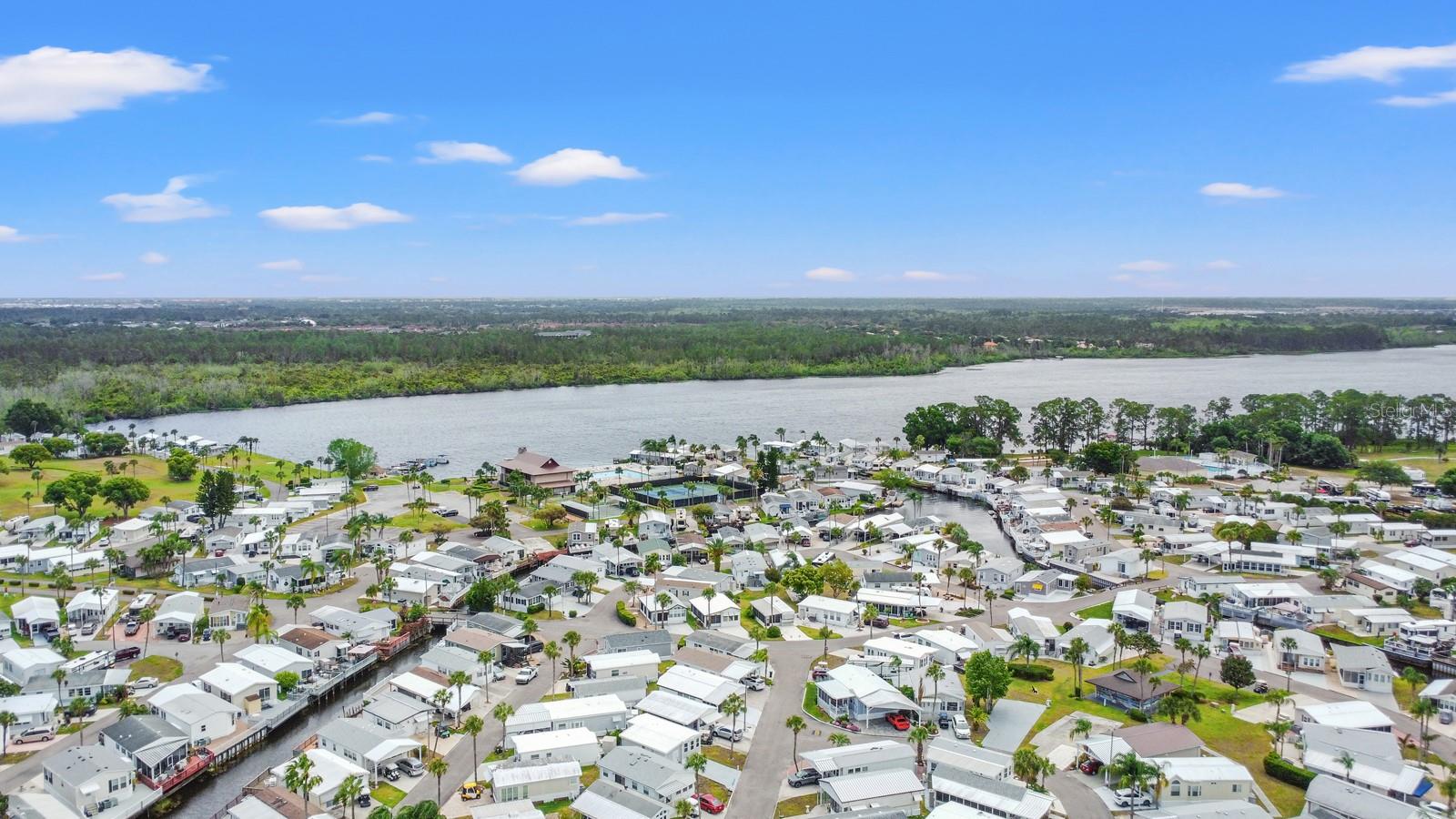 Image 25 of 28 For 9000 U.s. Highway 192  444