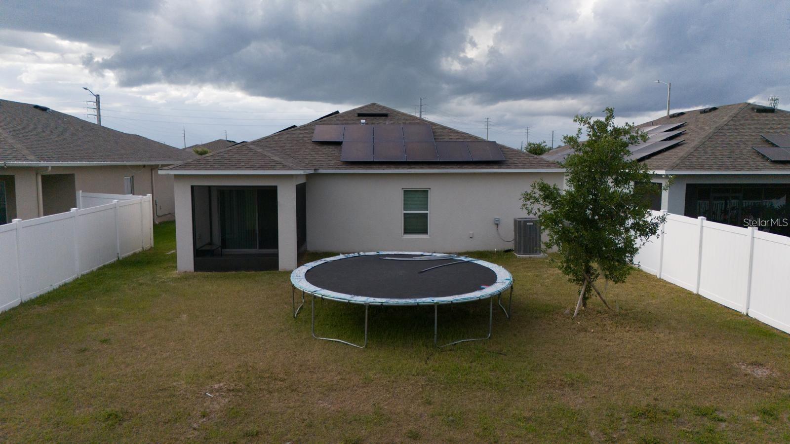 Image 16 of 17 For 4536 Lake Russell Road