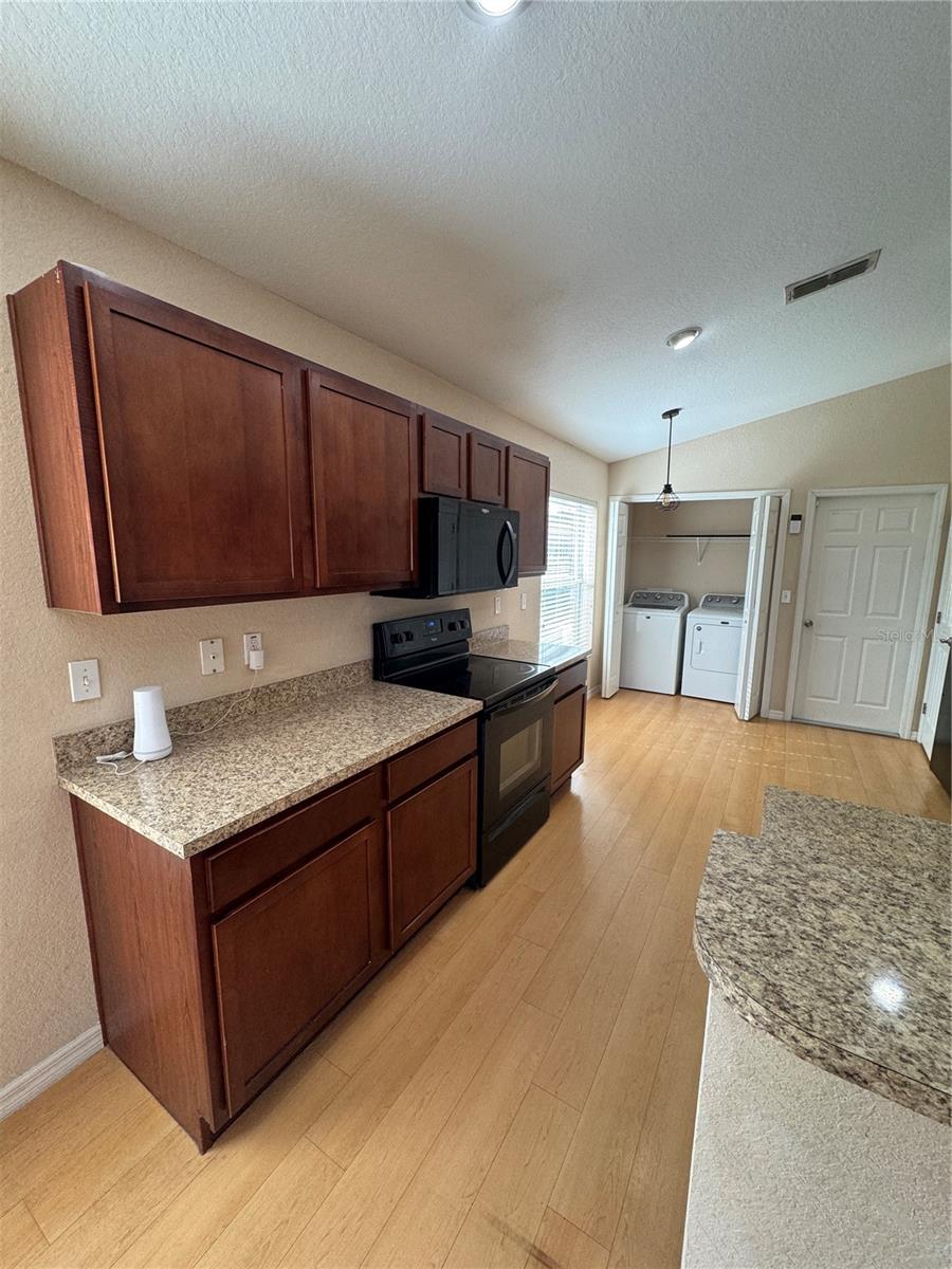 Image 24 of 28 For 4562 Turner Oaks Drive