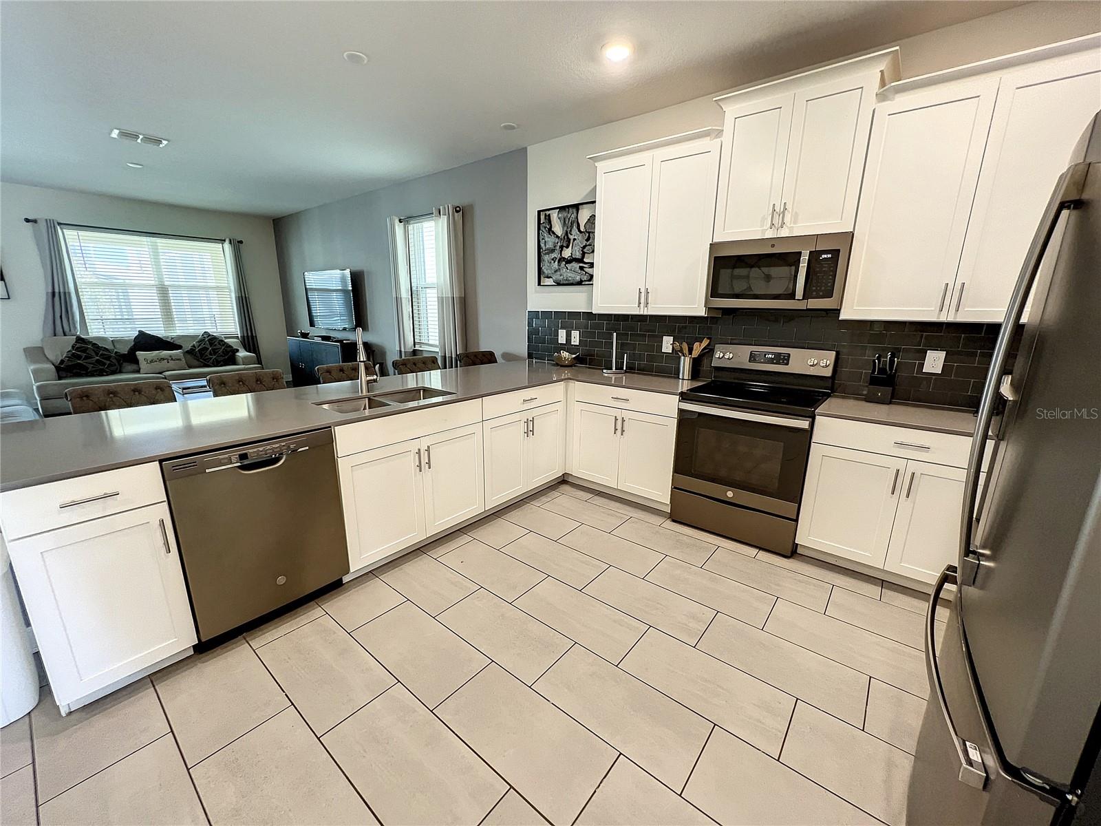 Image 11 of 63 For 831 Sticks Street