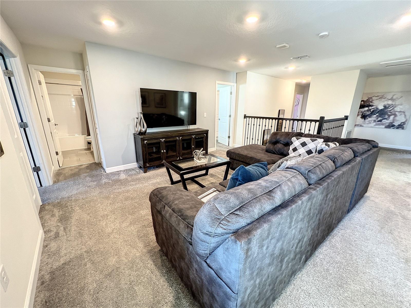 Image 21 of 63 For 831 Sticks Street