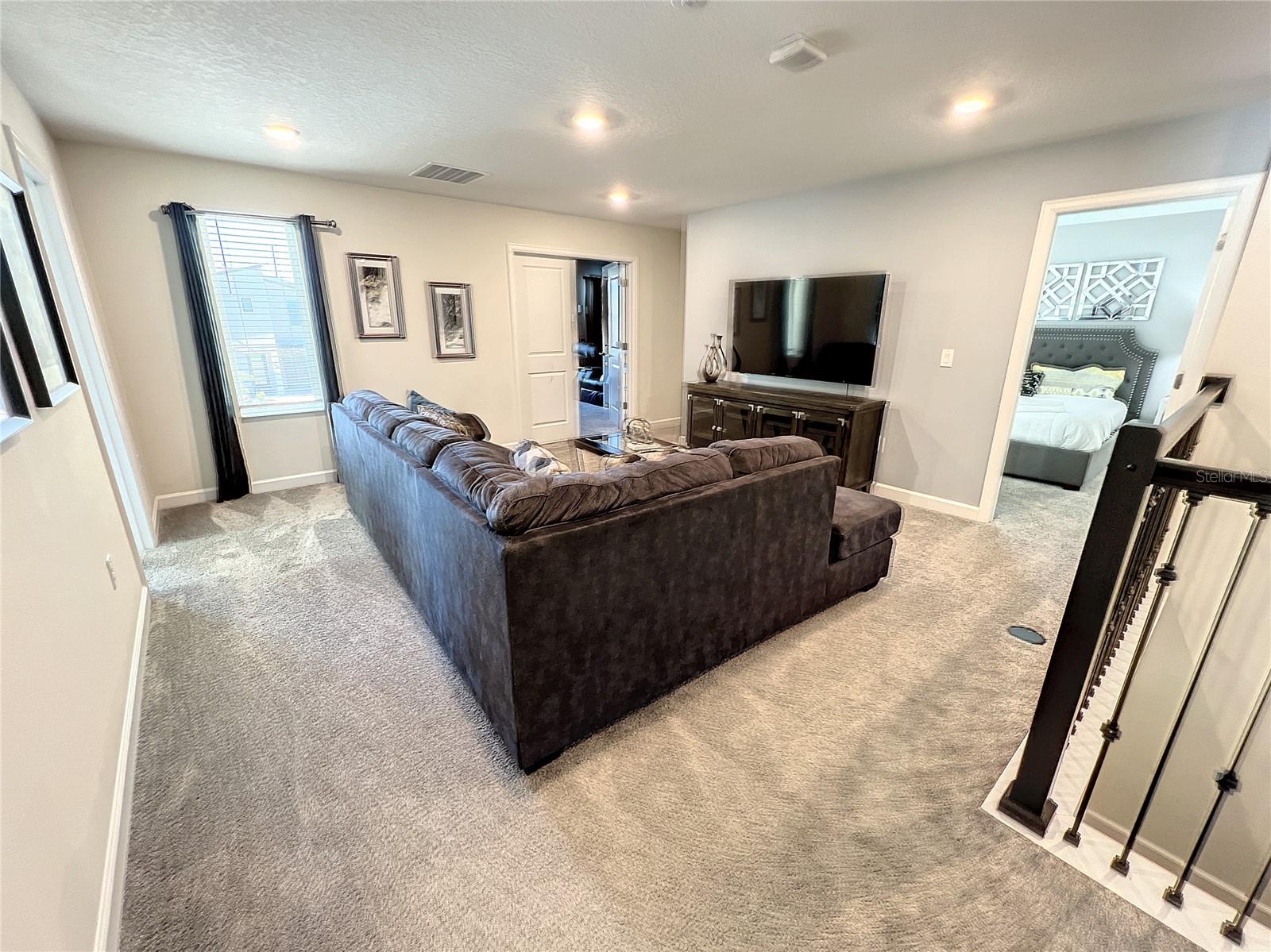 Image 22 of 63 For 831 Sticks Street