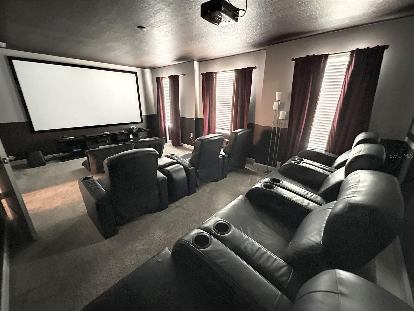 Image 24 of 63 For 831 Sticks Street