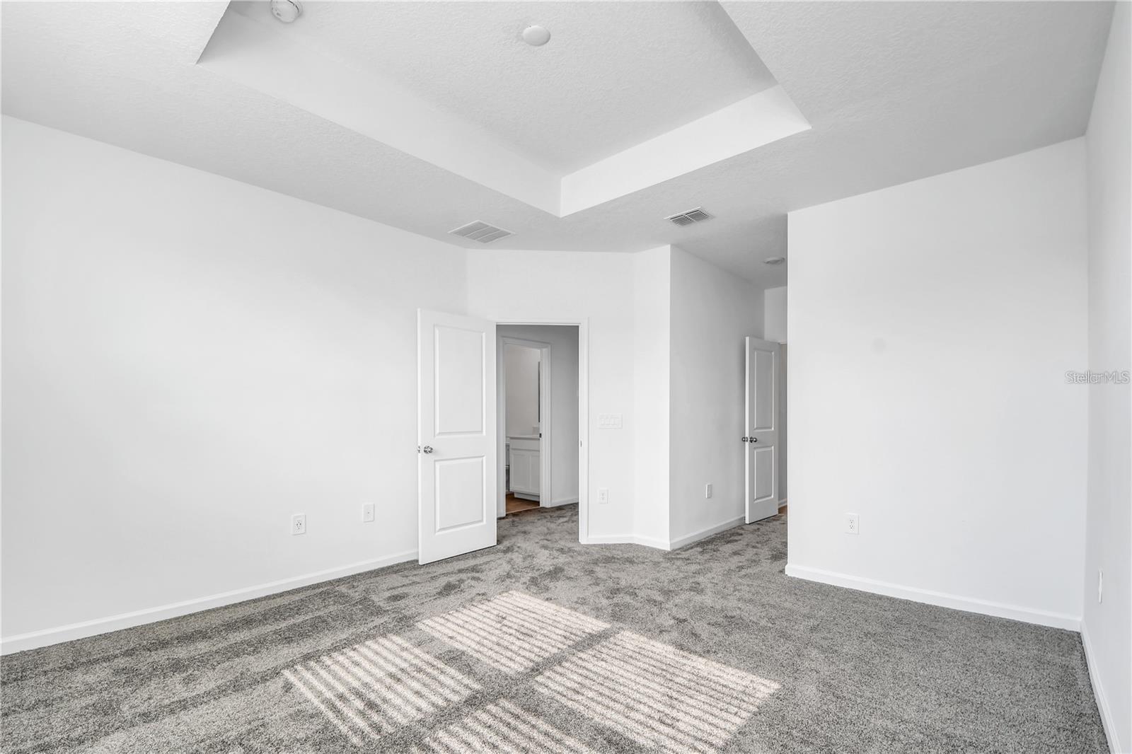 Image 5 of 19 For 121 Bogey Drive