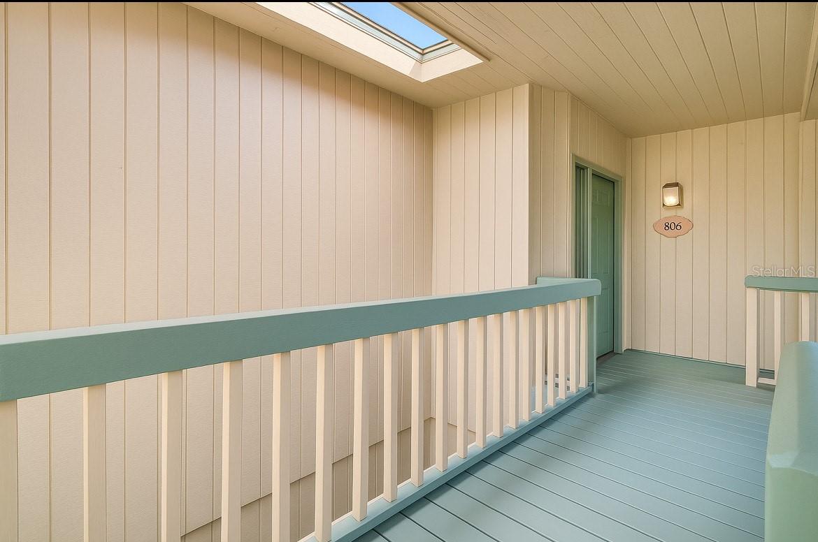 Image 3 of 13 For 806 Pinewood Court 3135-6