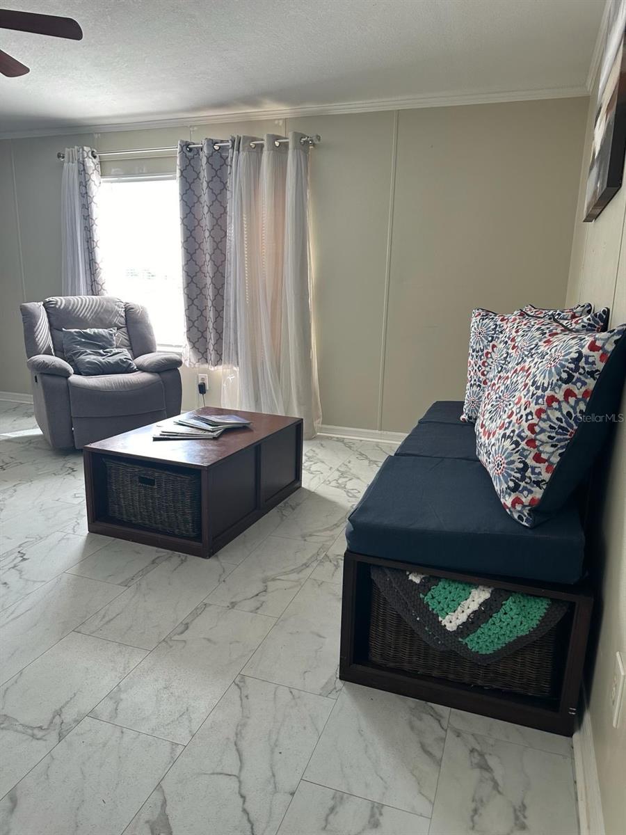 Image 14 of 15 For 507 Lazy Lake Drive W