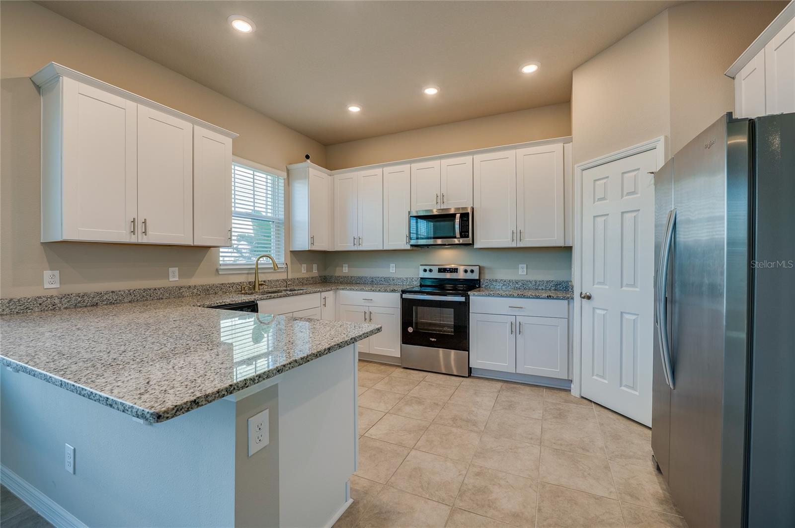 Image 16 of 81 For 2912 Meleto Boulevard