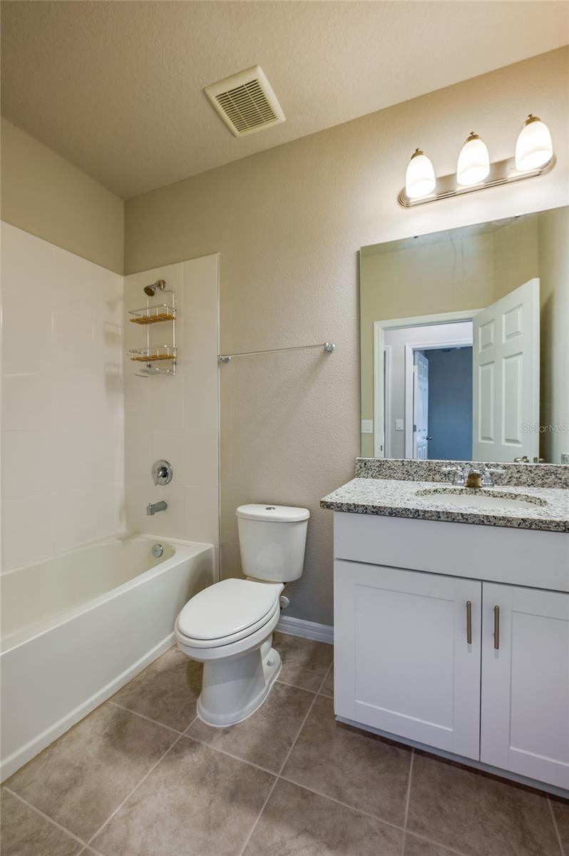 Image 36 of 81 For 2912 Meleto Boulevard