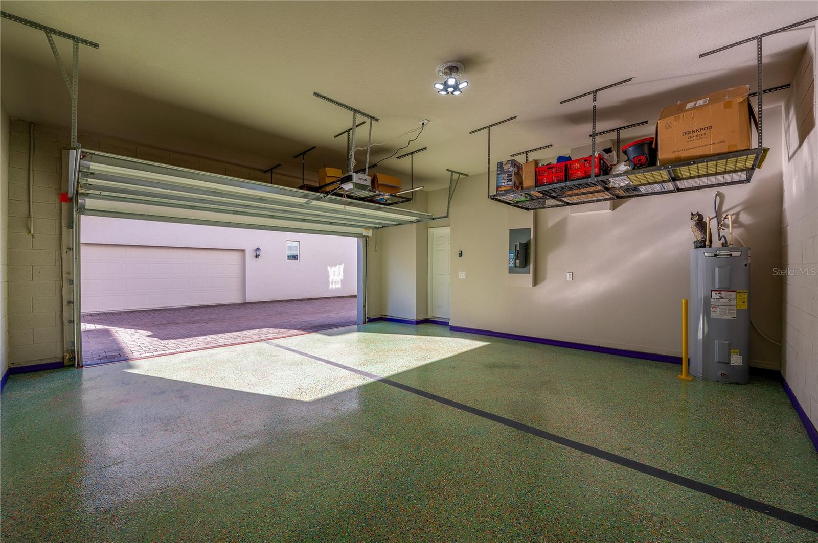 Image 40 of 81 For 2912 Meleto Boulevard