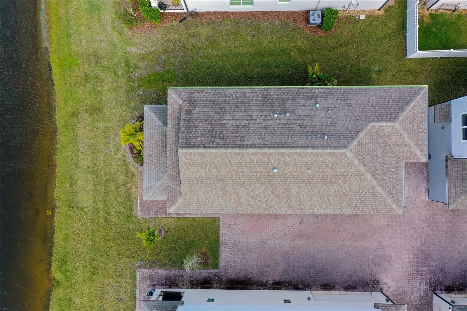 Image 51 of 81 For 2912 Meleto Boulevard