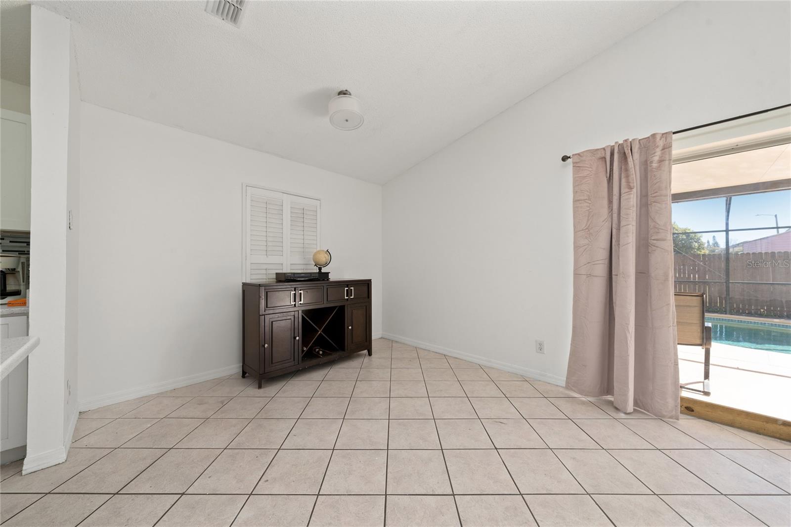 Image 14 of 22 For 2044 Donegan Place