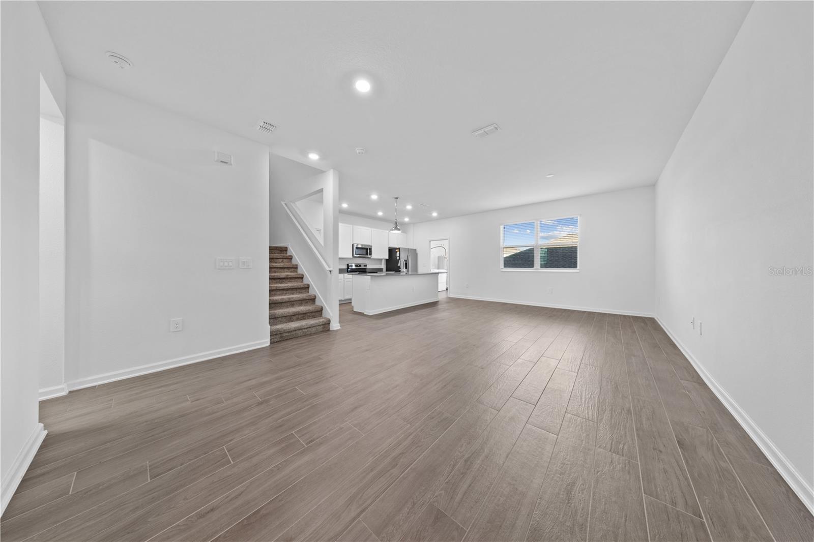 Image 13 of 53 For 15633 Water Spring Boulevard