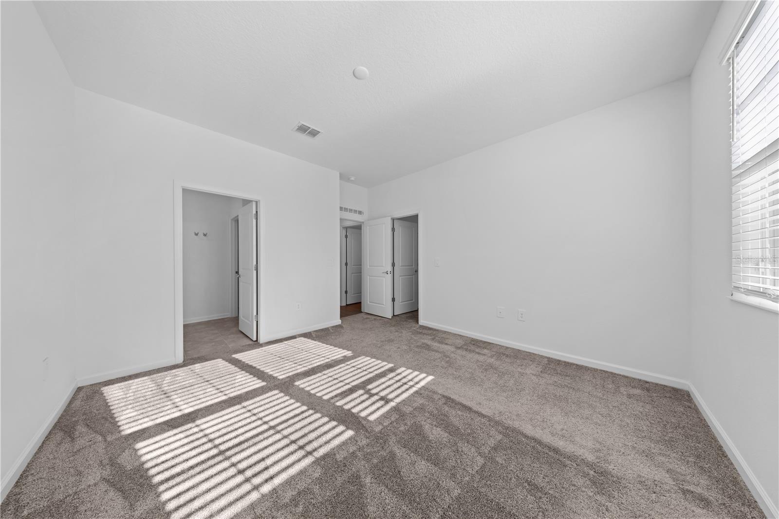 Image 21 of 53 For 15633 Water Spring Boulevard