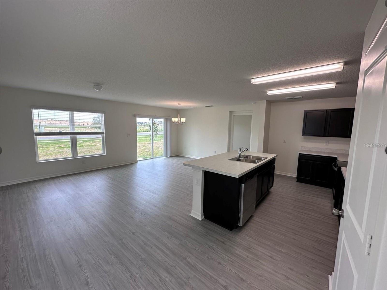 Image 2 of 11 For 9081 Oscraft Drive