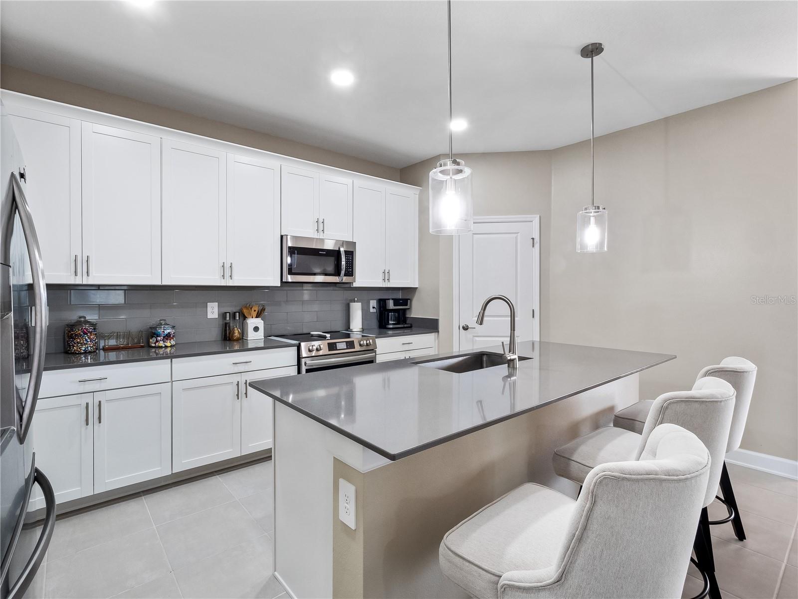 Image 10 of 36 For 4531 Hillingdam Road