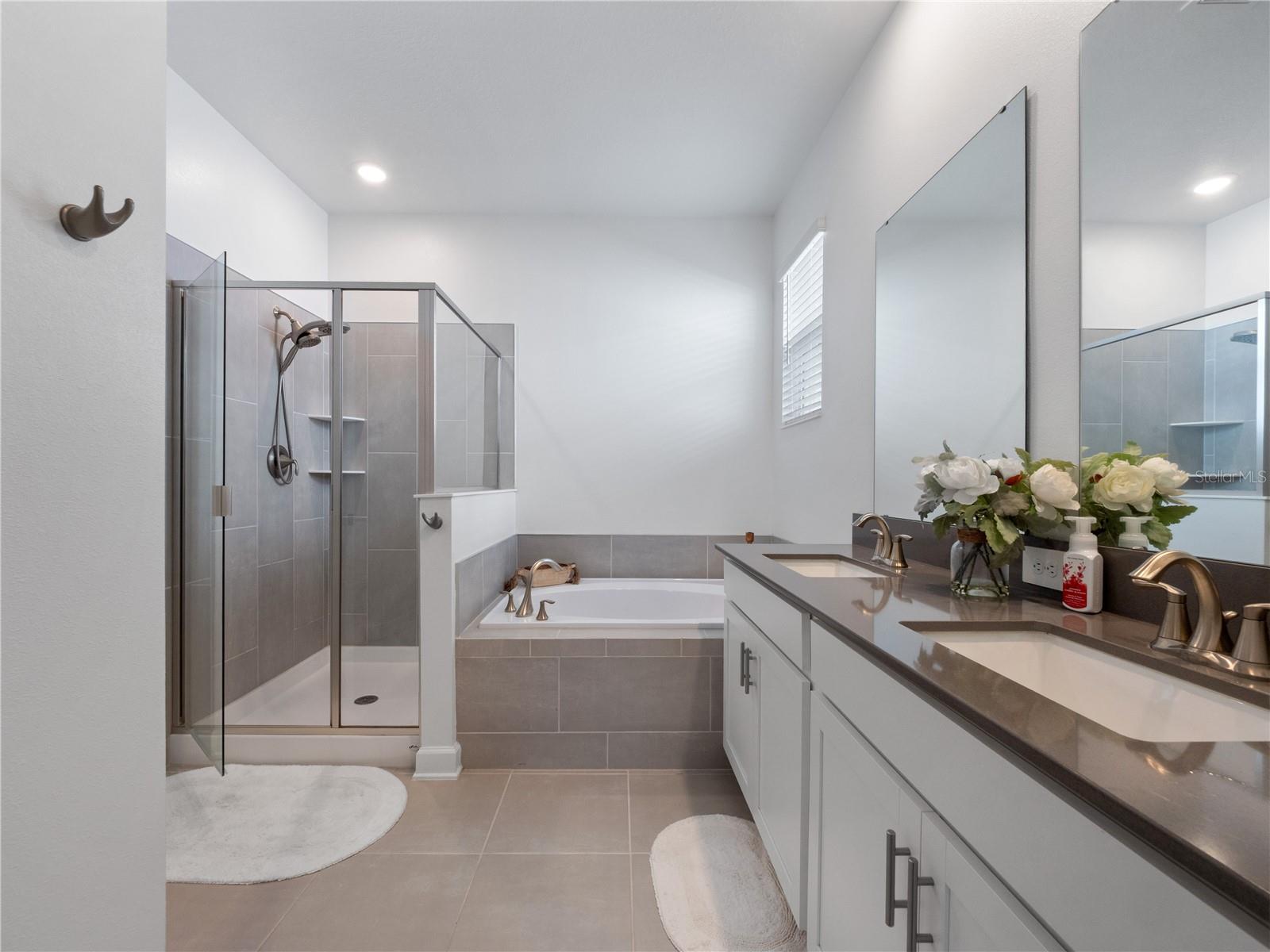 Image 16 of 36 For 4531 Hillingdam Road