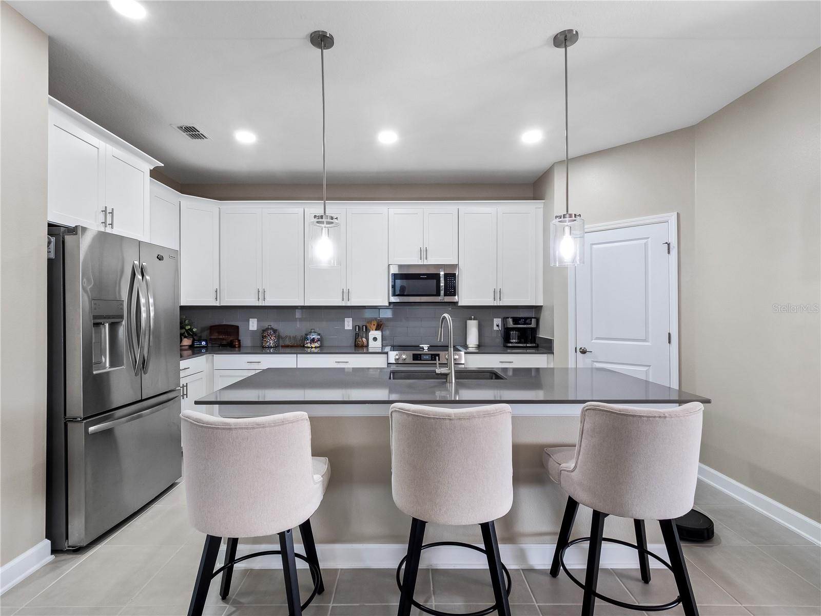 Image 9 of 36 For 4531 Hillingdam Road