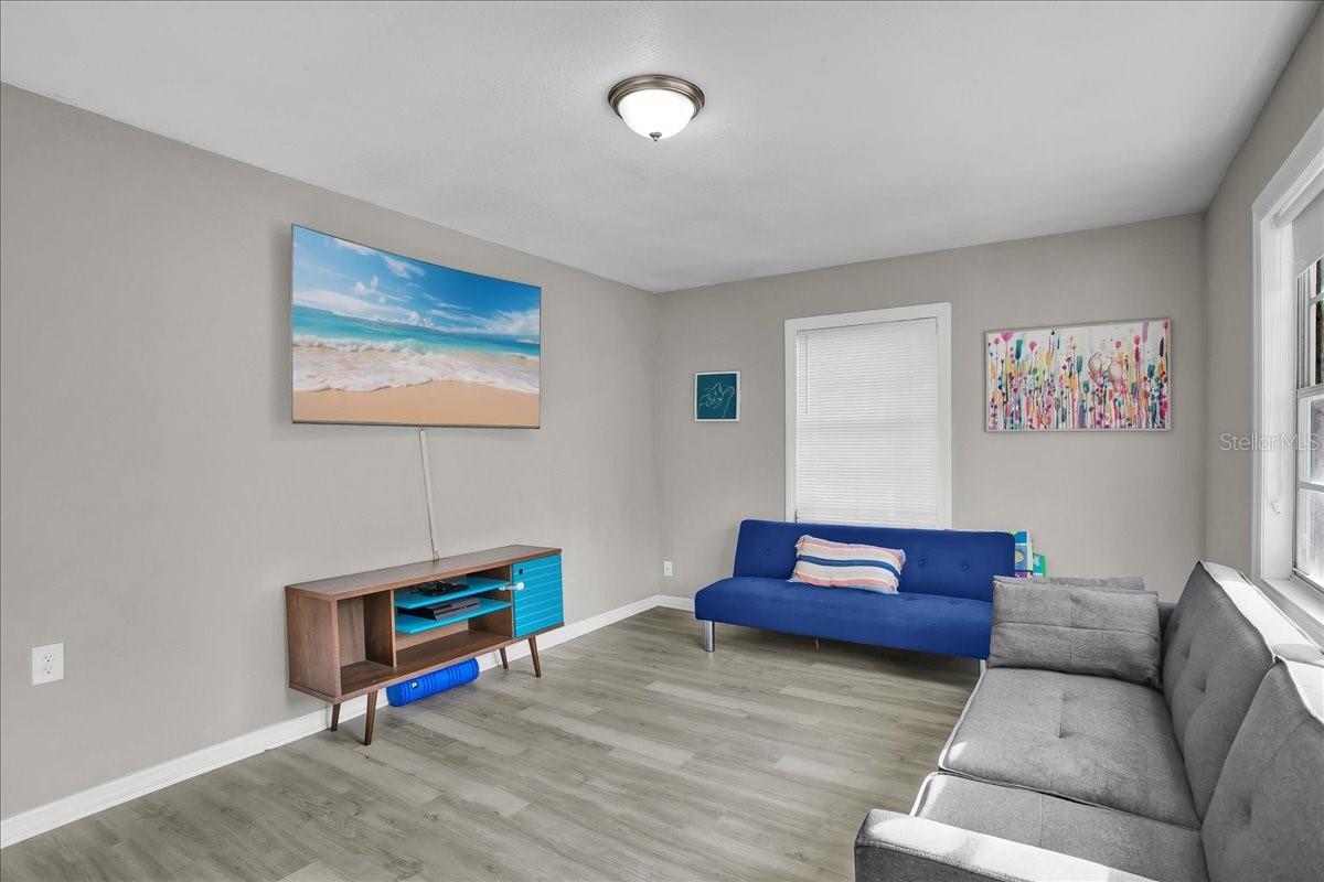 Image 16 of 40 For 4017 Watson Road