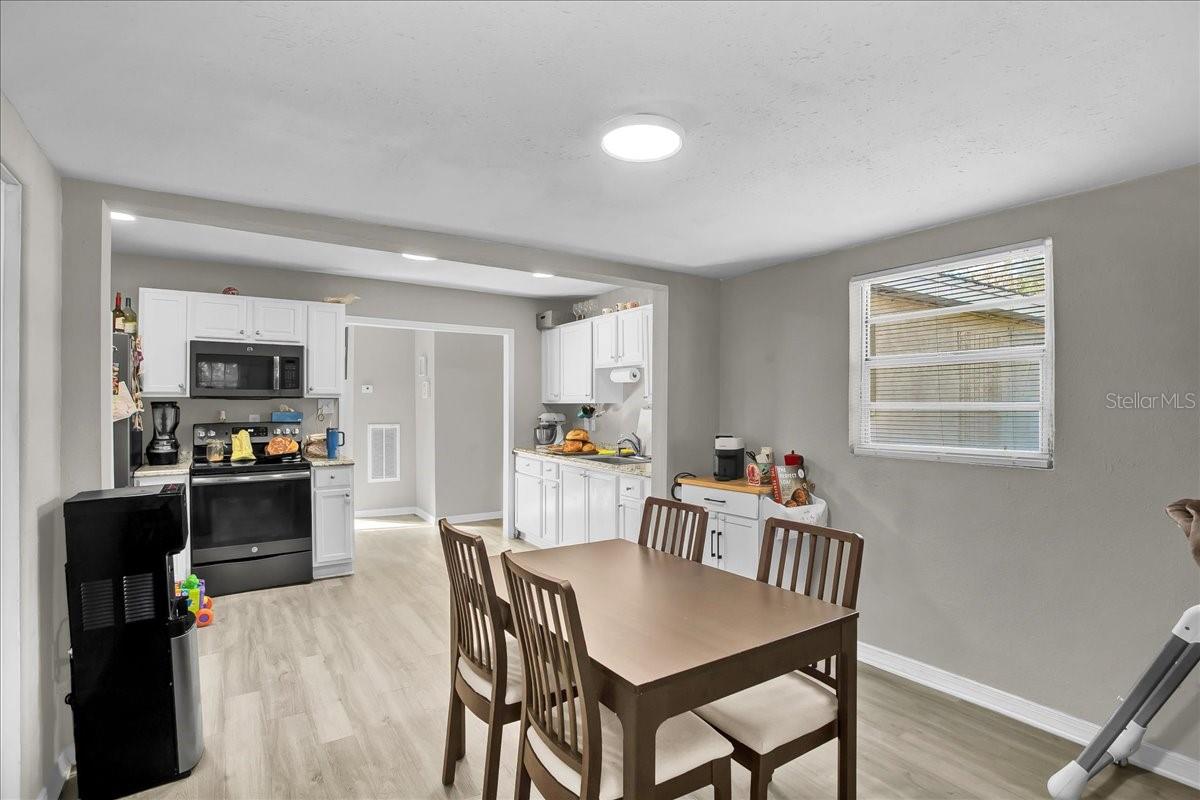 Image 19 of 40 For 4017 Watson Road