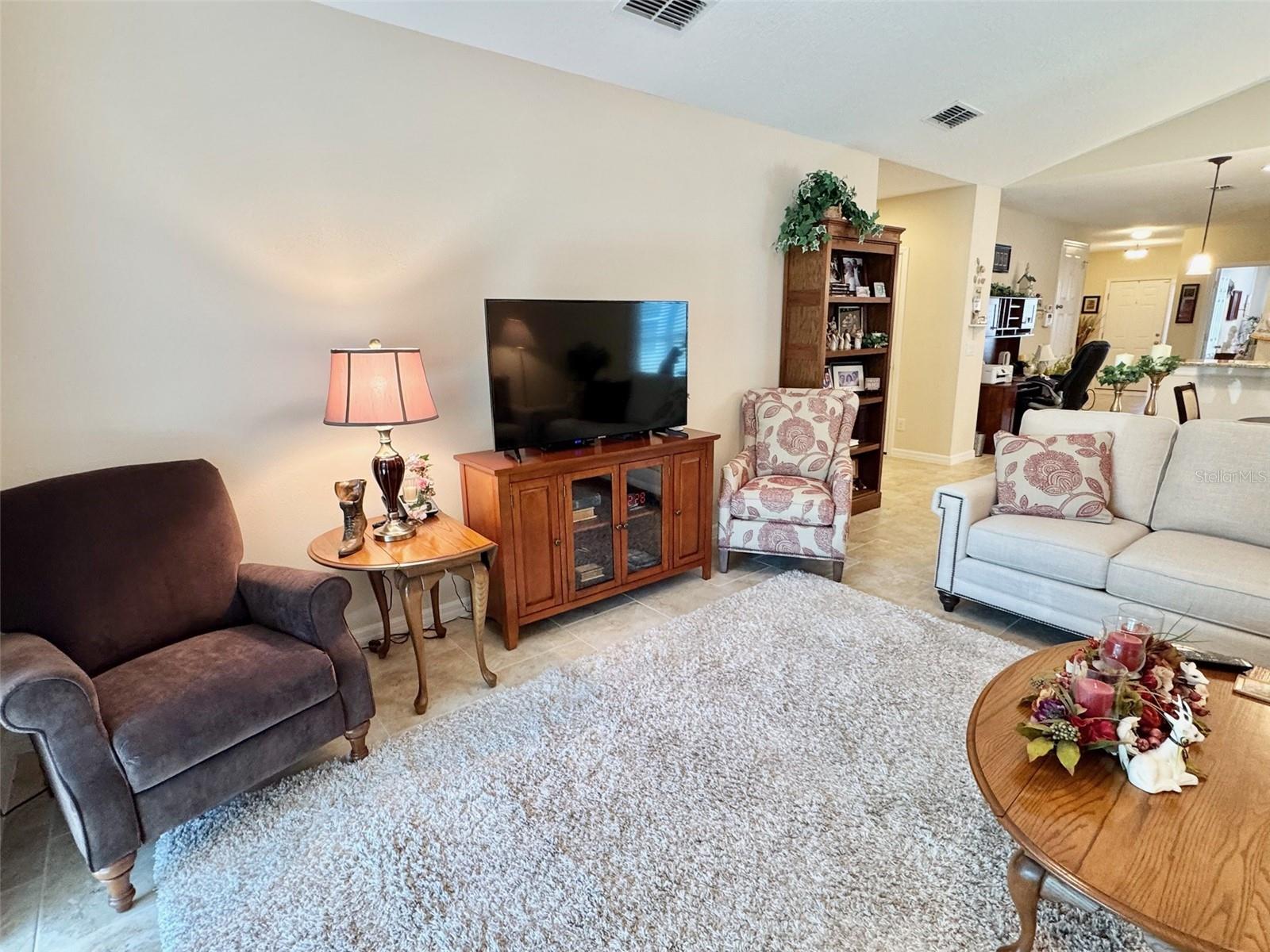 Image 14 of 34 For 518 Cadiz Loop