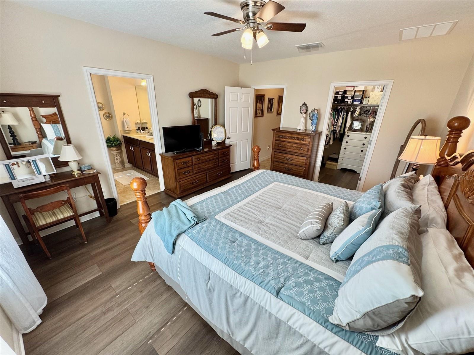 Image 21 of 34 For 518 Cadiz Loop