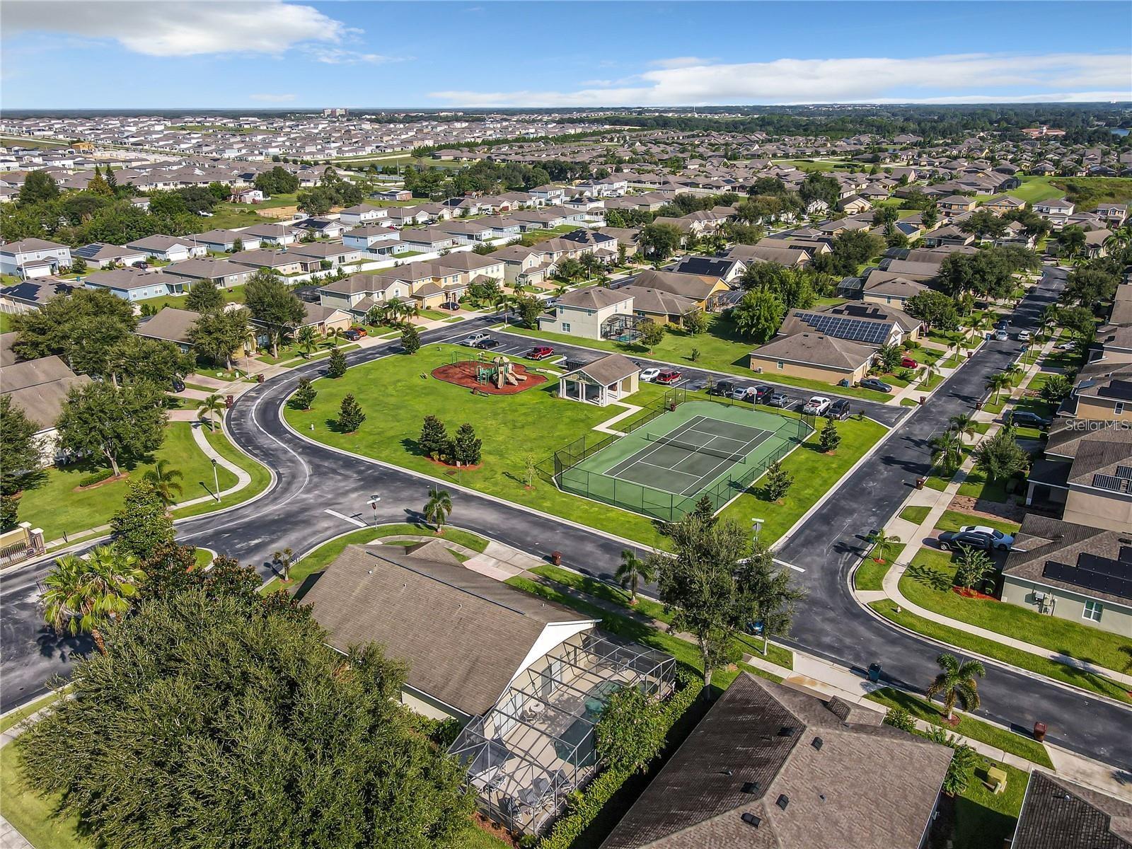 Image 28 of 34 For 518 Cadiz Loop