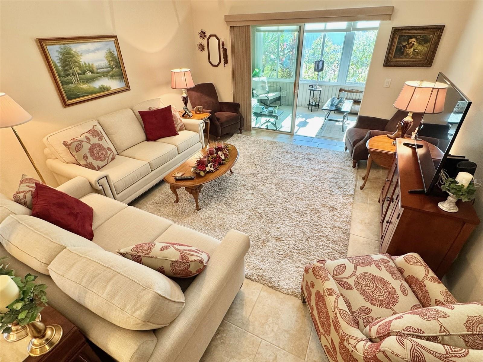 Image 9 of 34 For 518 Cadiz Loop