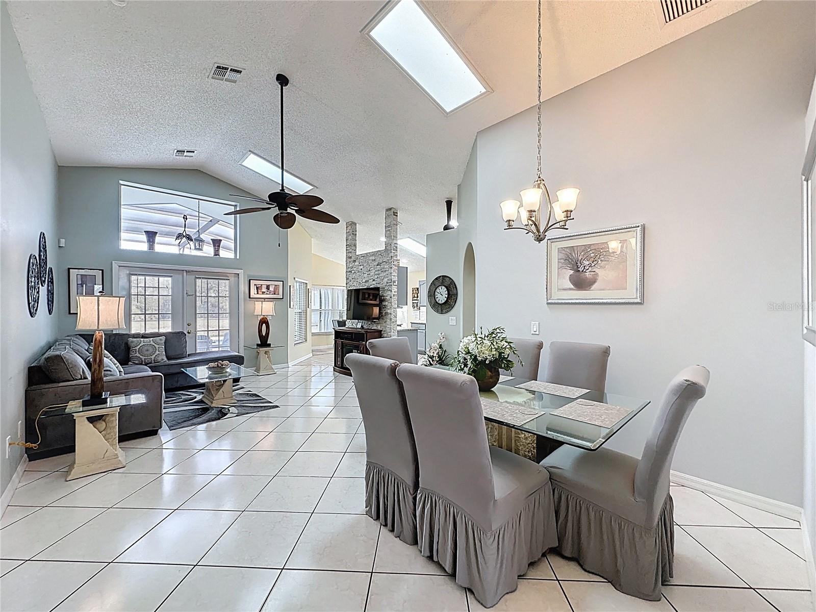 Image 11 of 70 For 2541 Oneida Loop