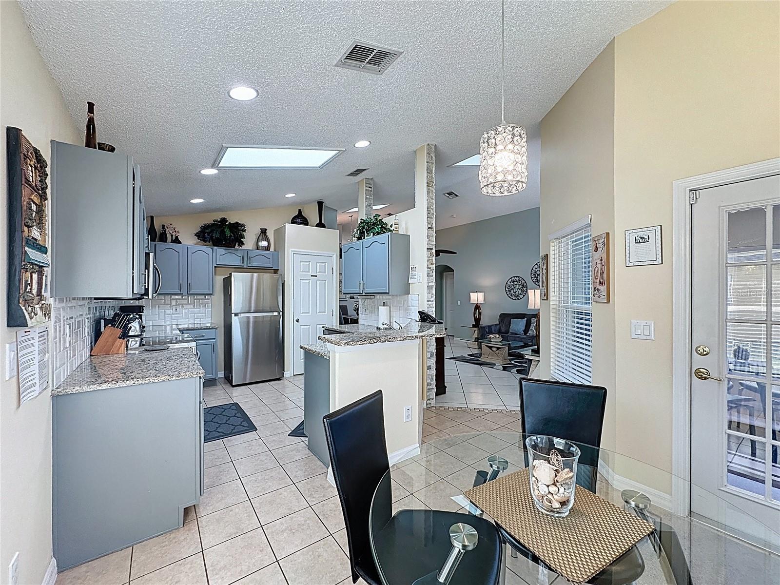 Image 19 of 70 For 2541 Oneida Loop