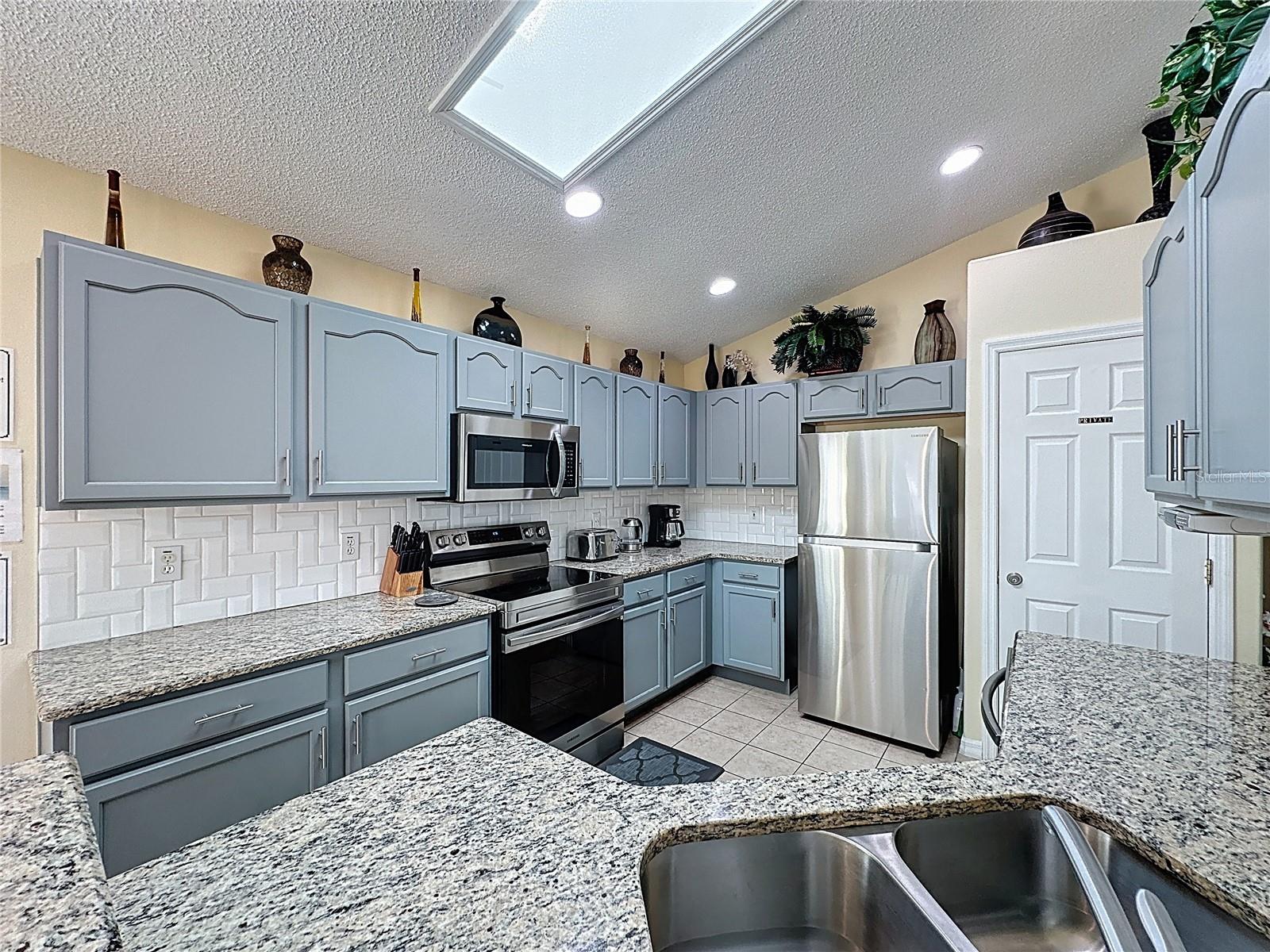 Image 21 of 70 For 2541 Oneida Loop