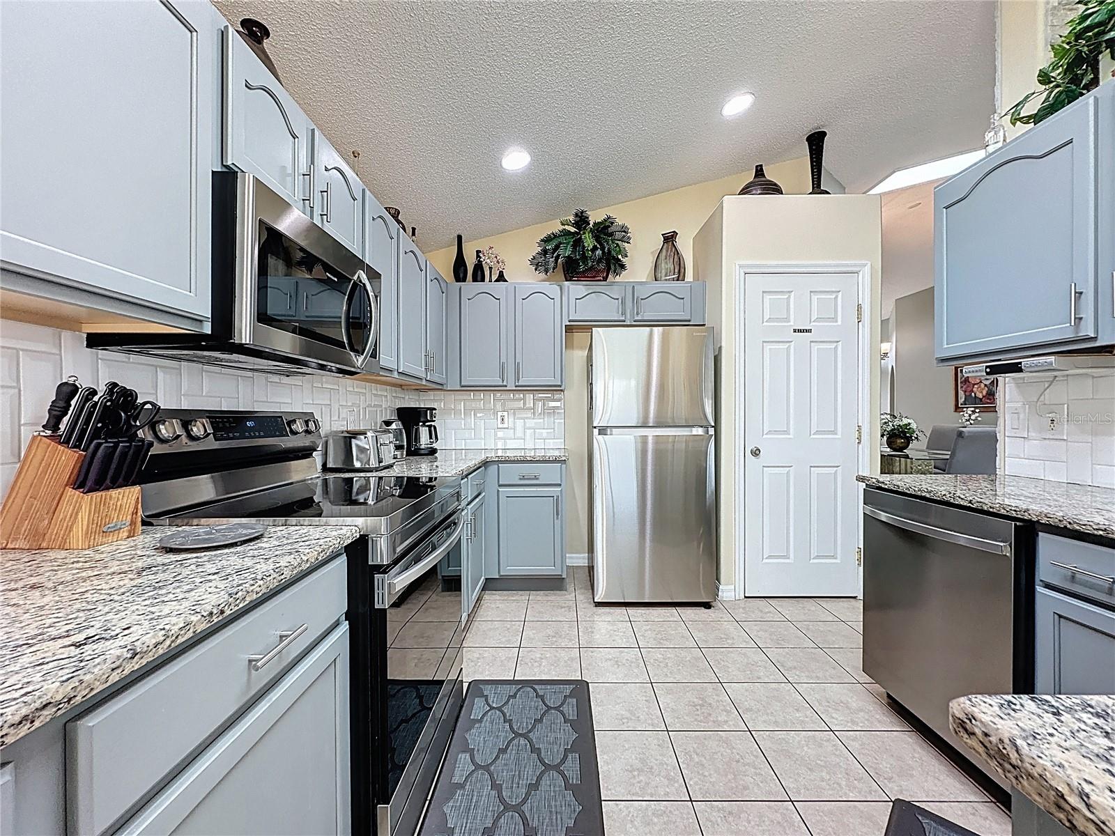 Image 22 of 70 For 2541 Oneida Loop