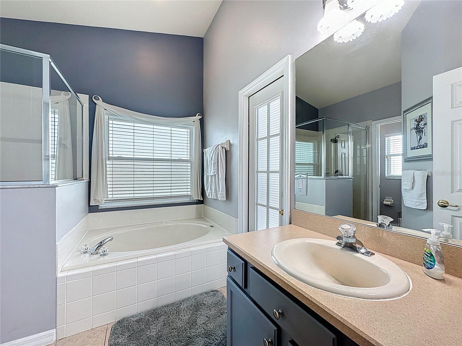 Image 40 of 70 For 2541 Oneida Loop