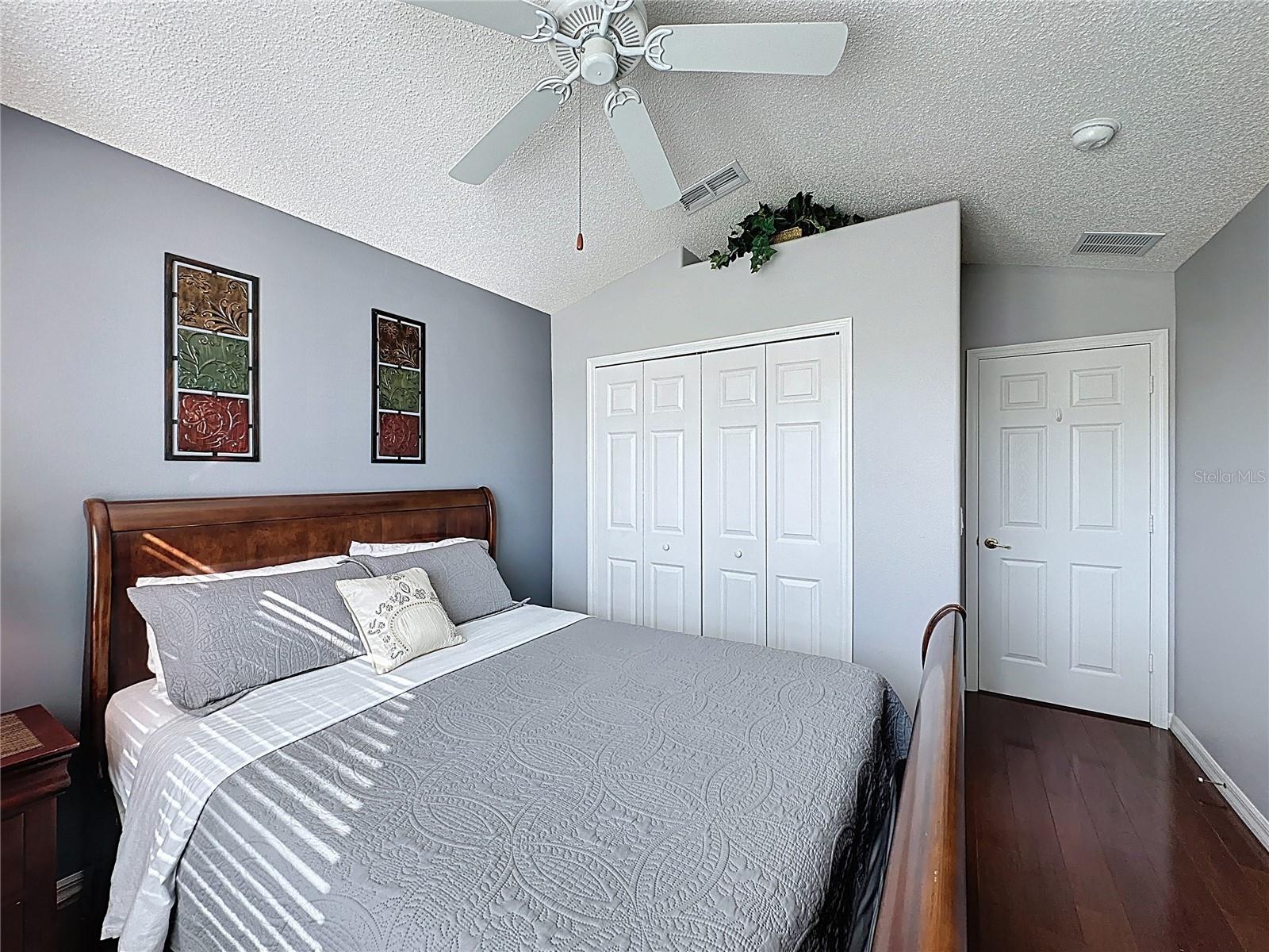 Image 44 of 70 For 2541 Oneida Loop