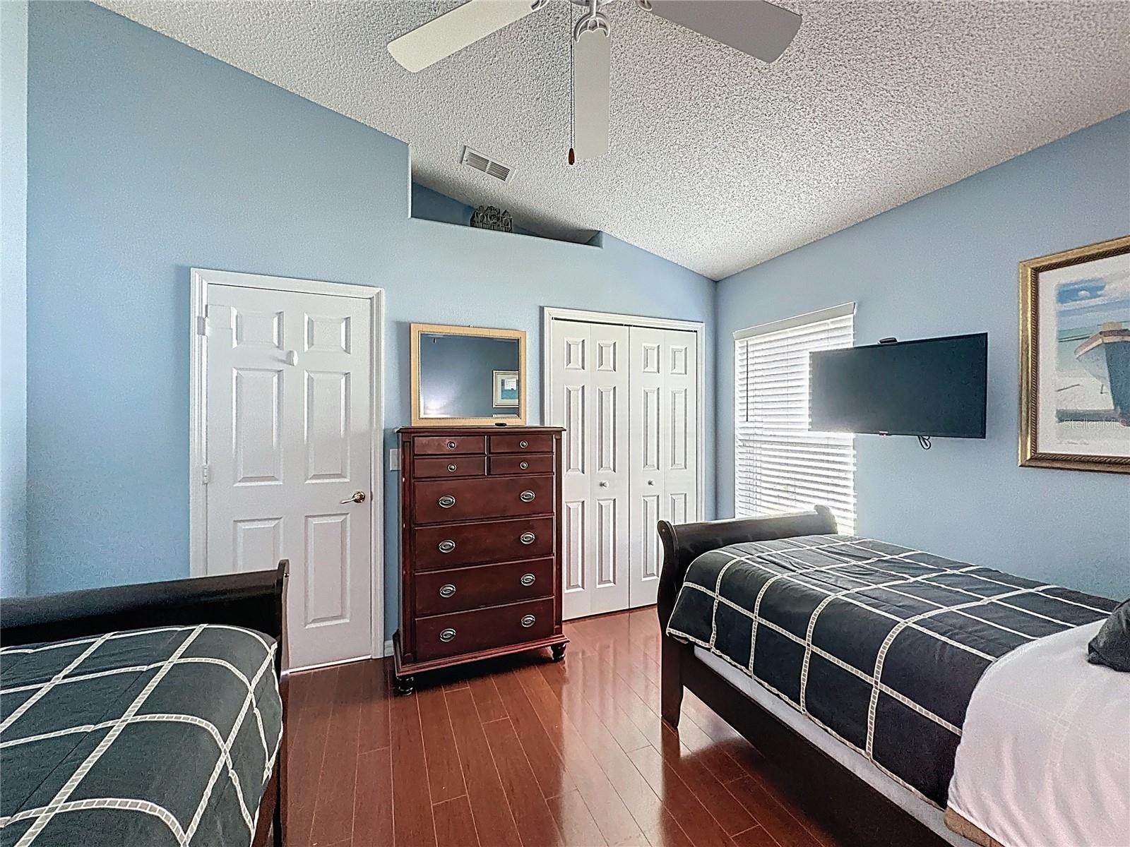 Image 49 of 70 For 2541 Oneida Loop