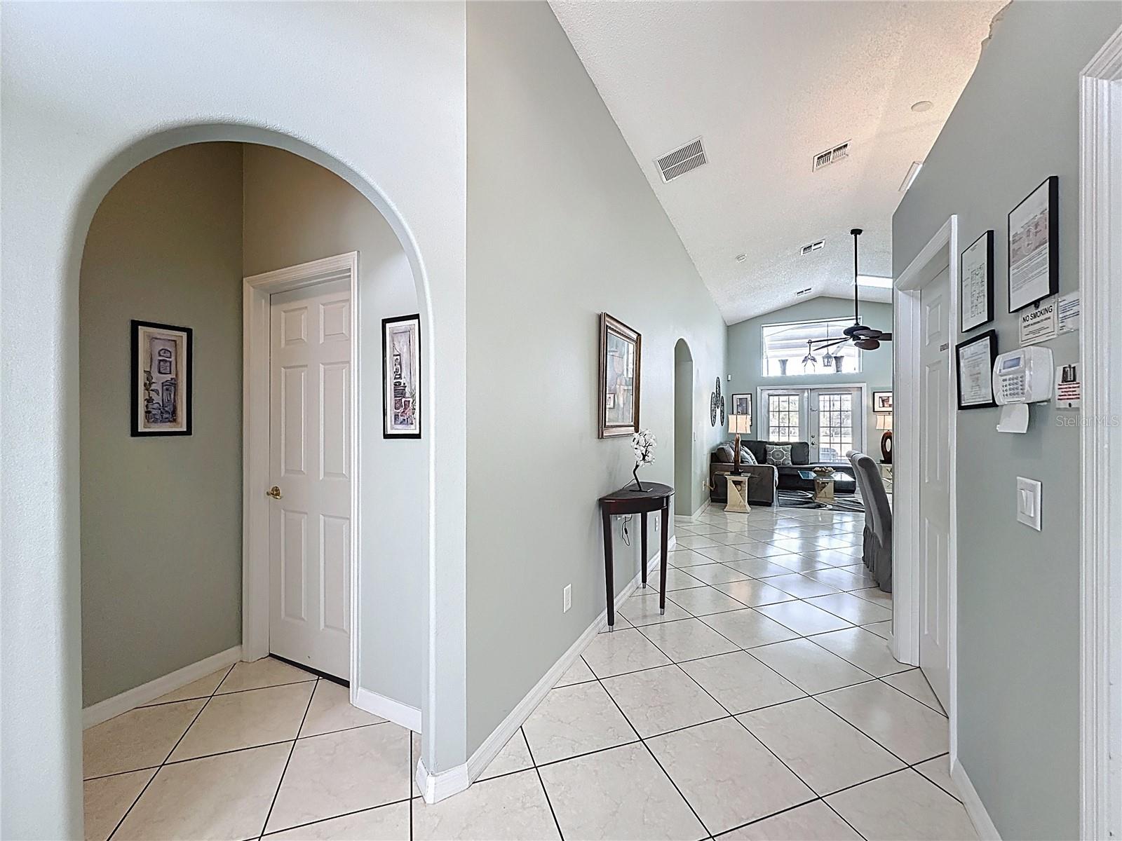 Image 8 of 70 For 2541 Oneida Loop