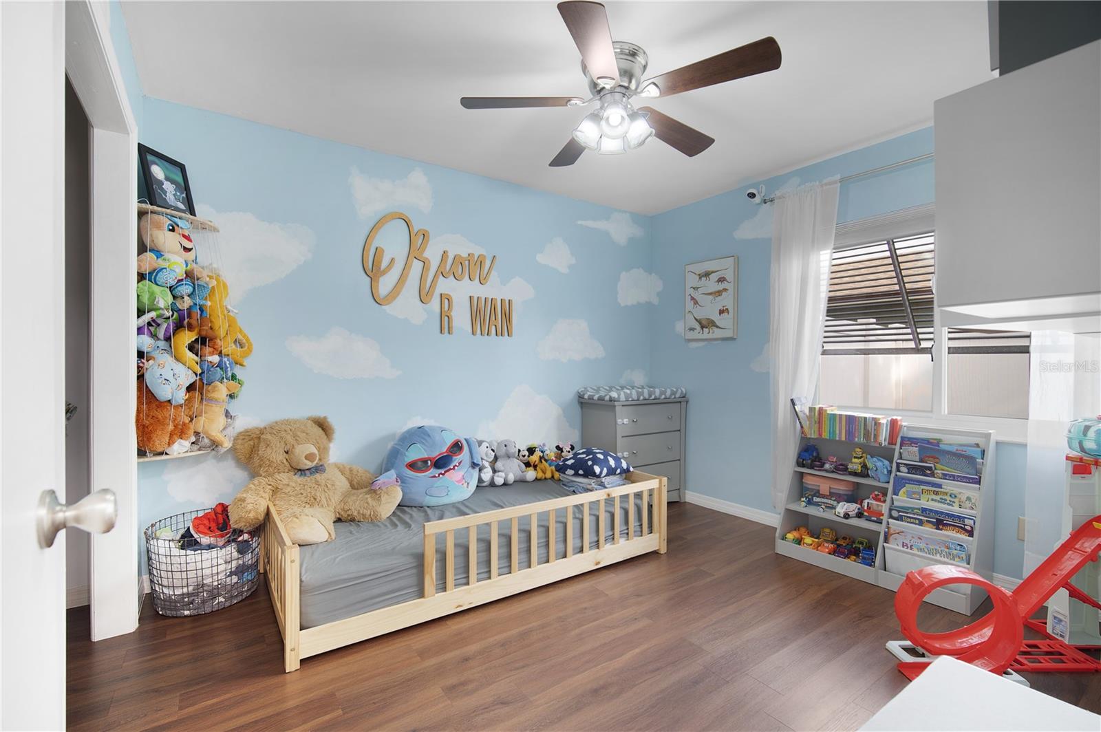 Image 15 of 30 For 2324 Woodleaf Court