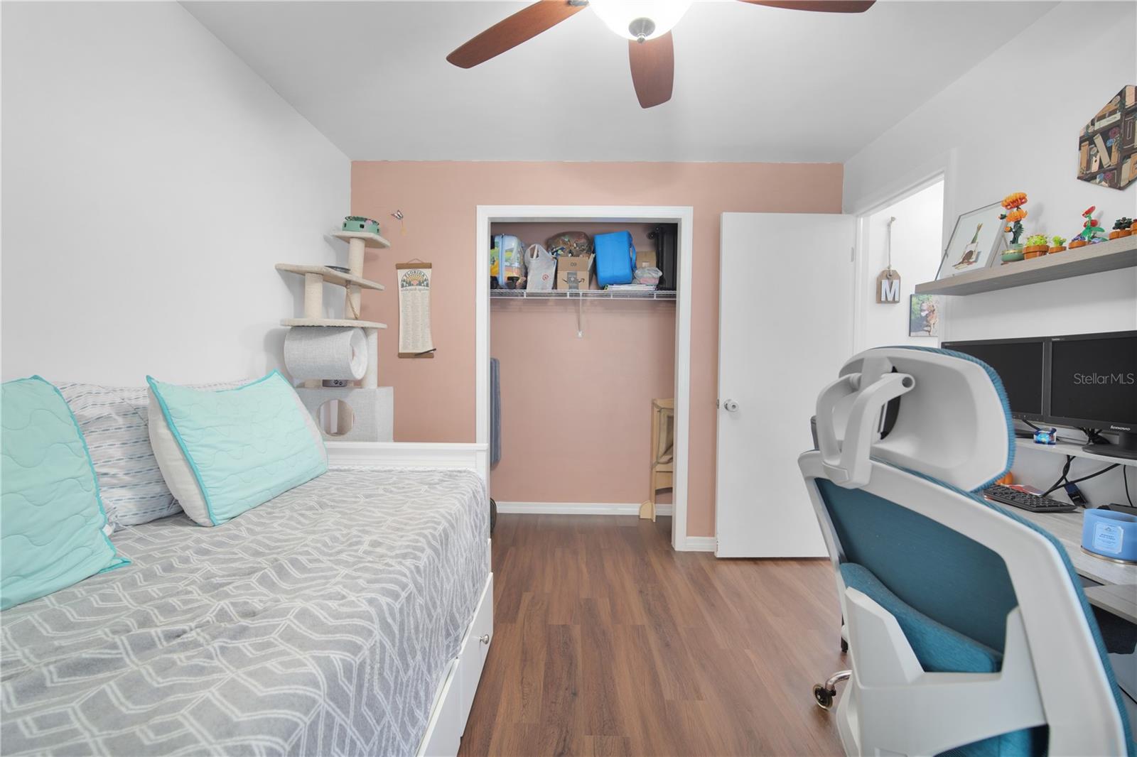 Image 18 of 30 For 2324 Woodleaf Court