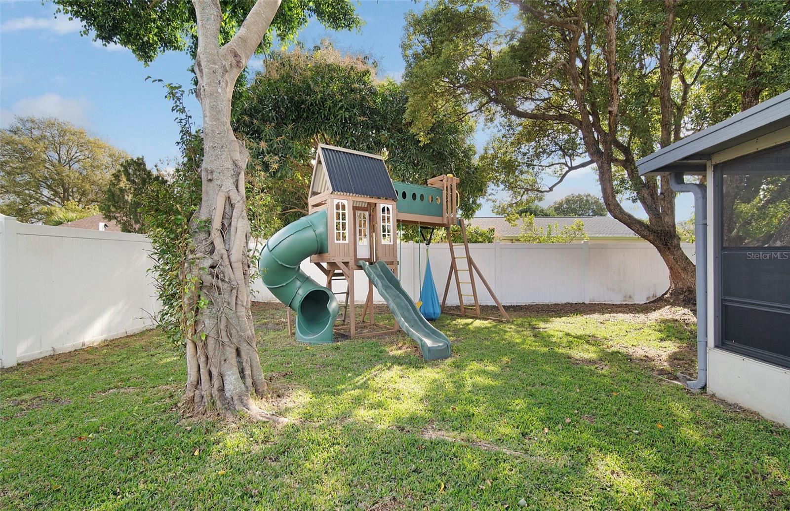 Image 27 of 30 For 2324 Woodleaf Court