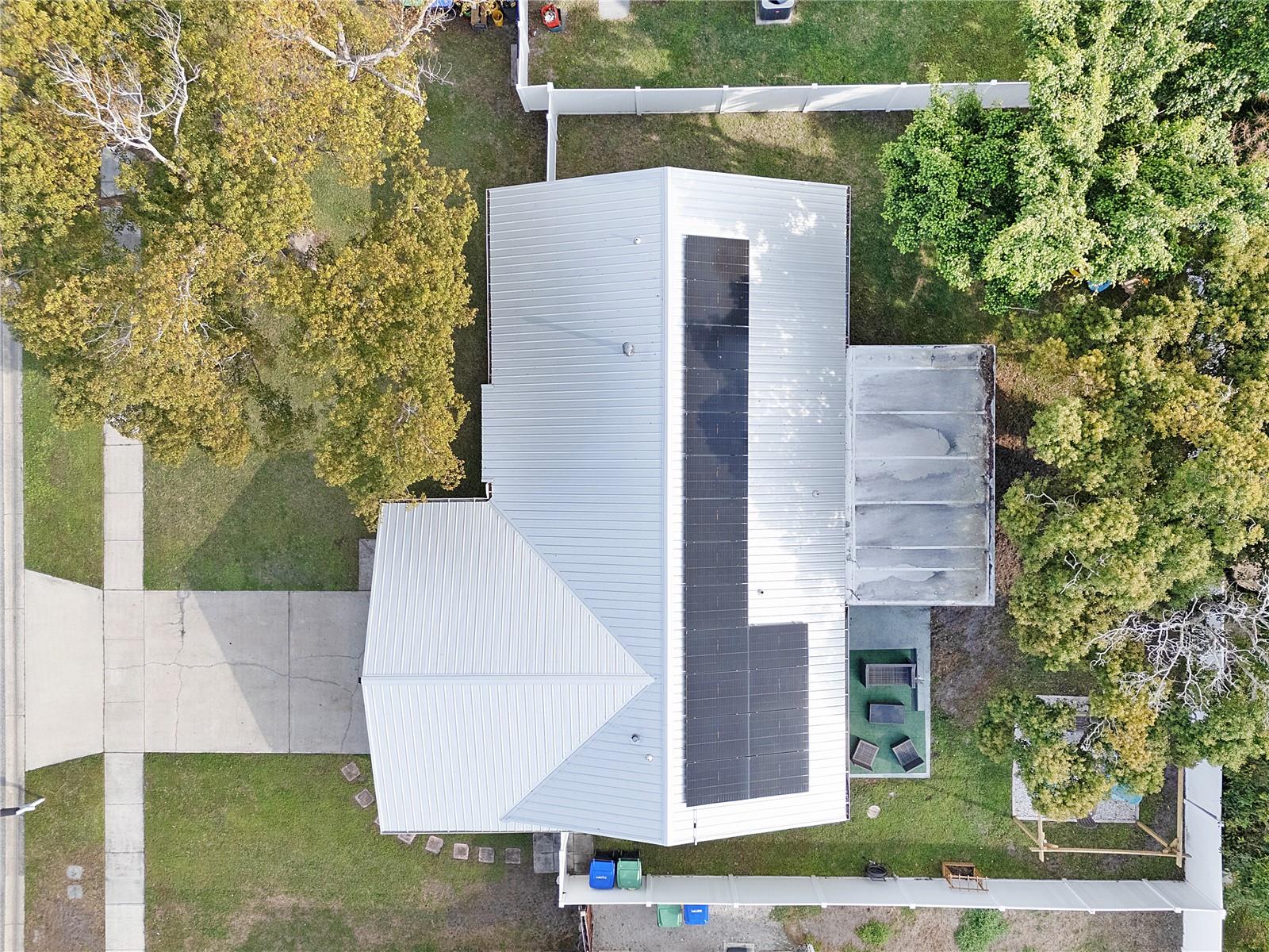 Image 3 of 30 For 2324 Woodleaf Court