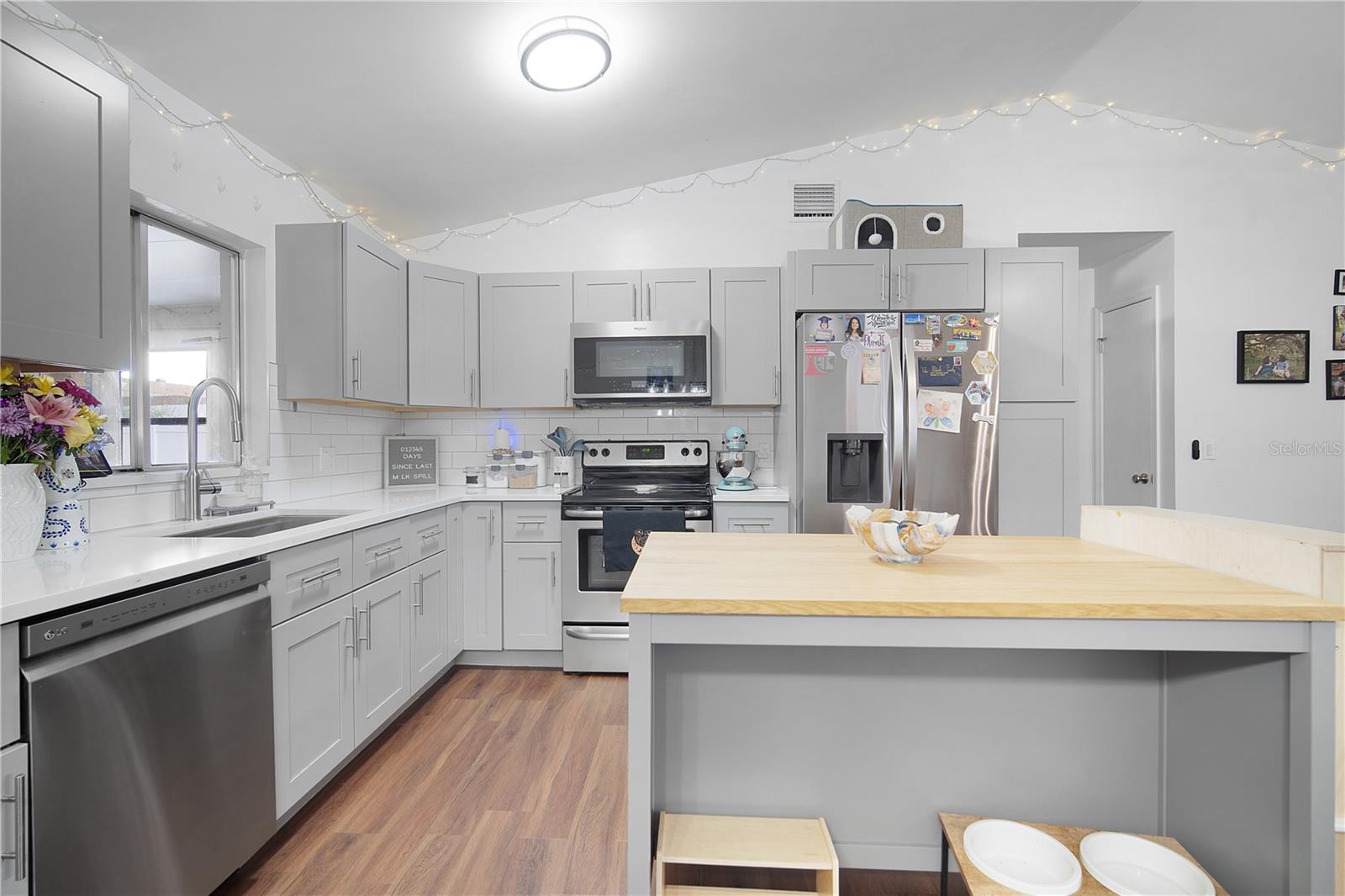 Image 9 of 30 For 2324 Woodleaf Court