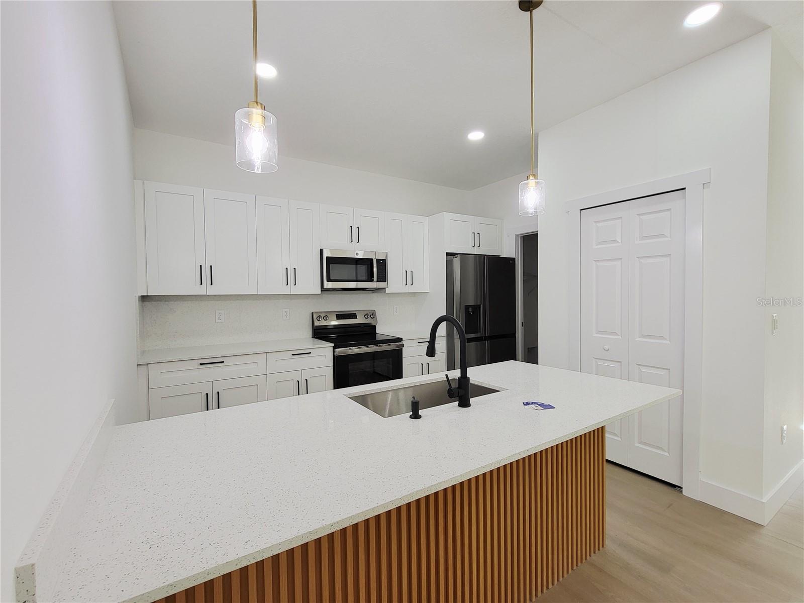 Image 5 of 24 For 1751 Nandina Court Nw