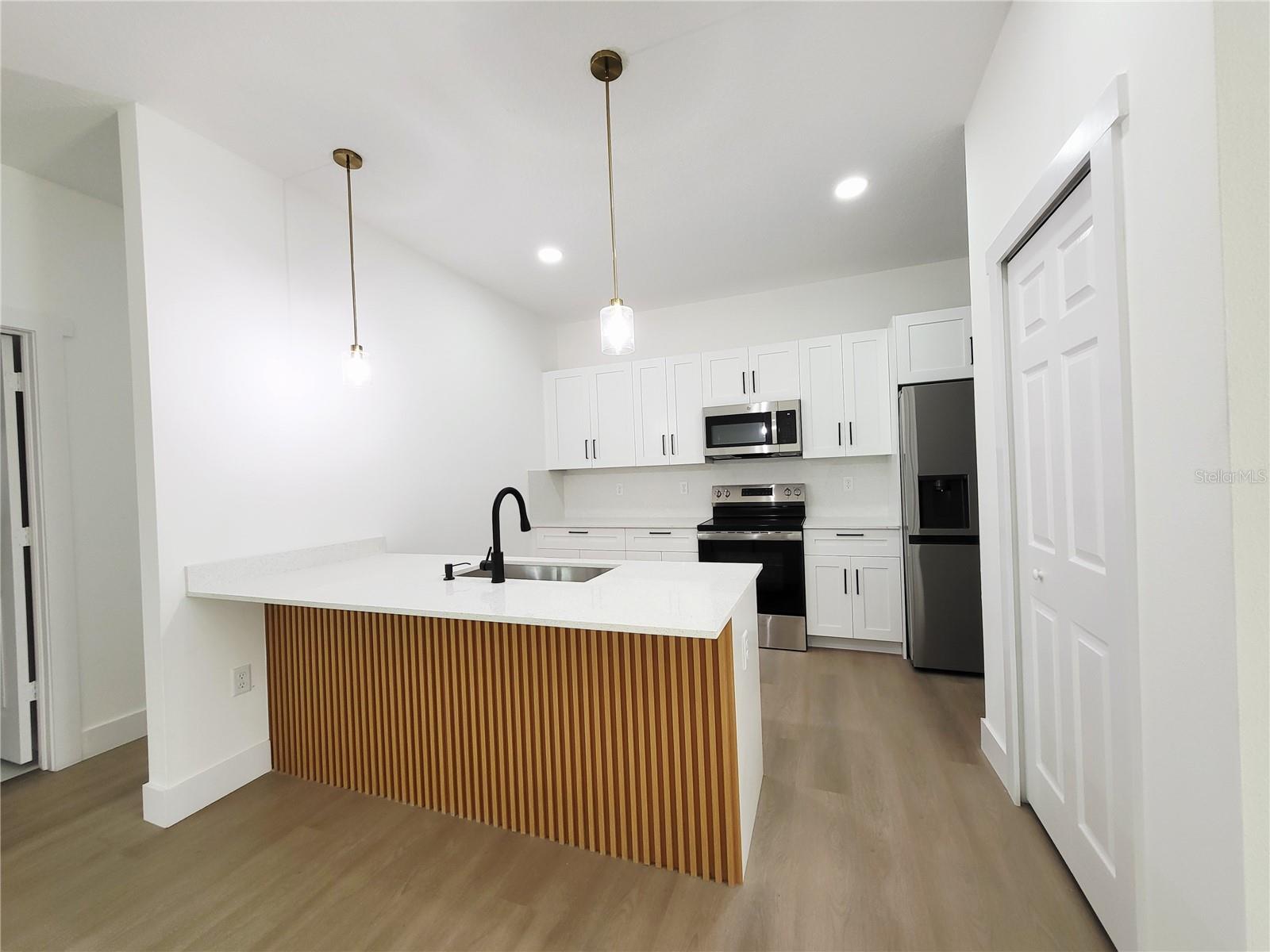 Image 8 of 24 For 1751 Nandina Court Nw