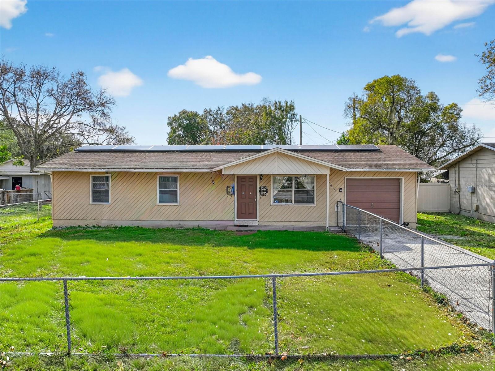 Image 2 of 61 For 2613 Fowler Avenue