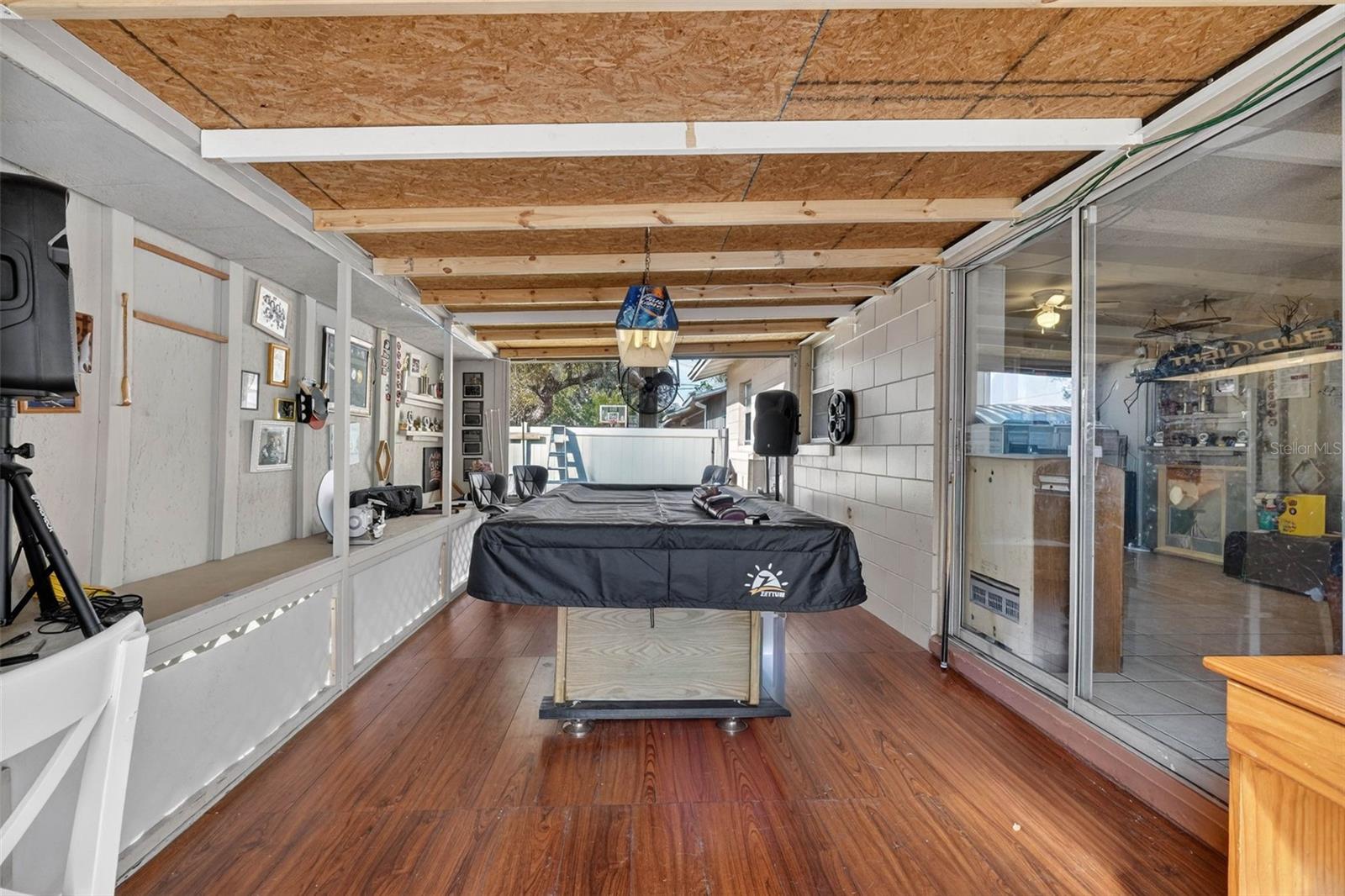 Image 36 of 61 For 2613 Fowler Avenue