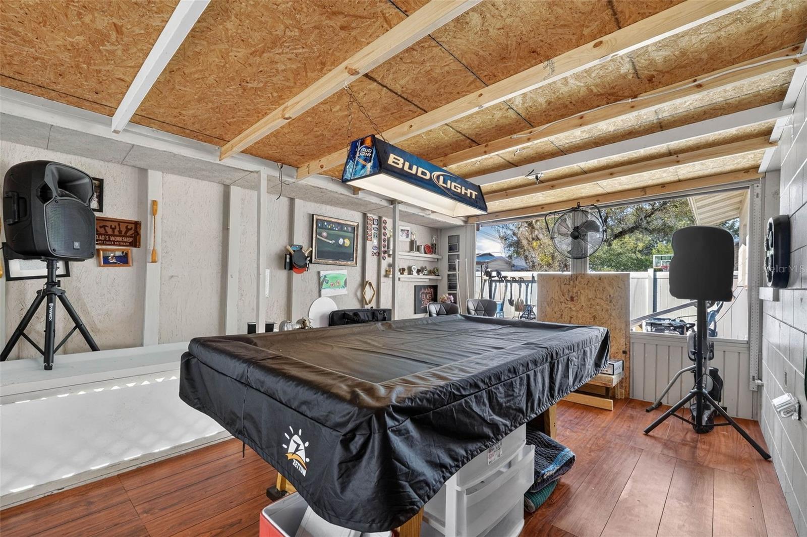 Image 38 of 61 For 2613 Fowler Avenue